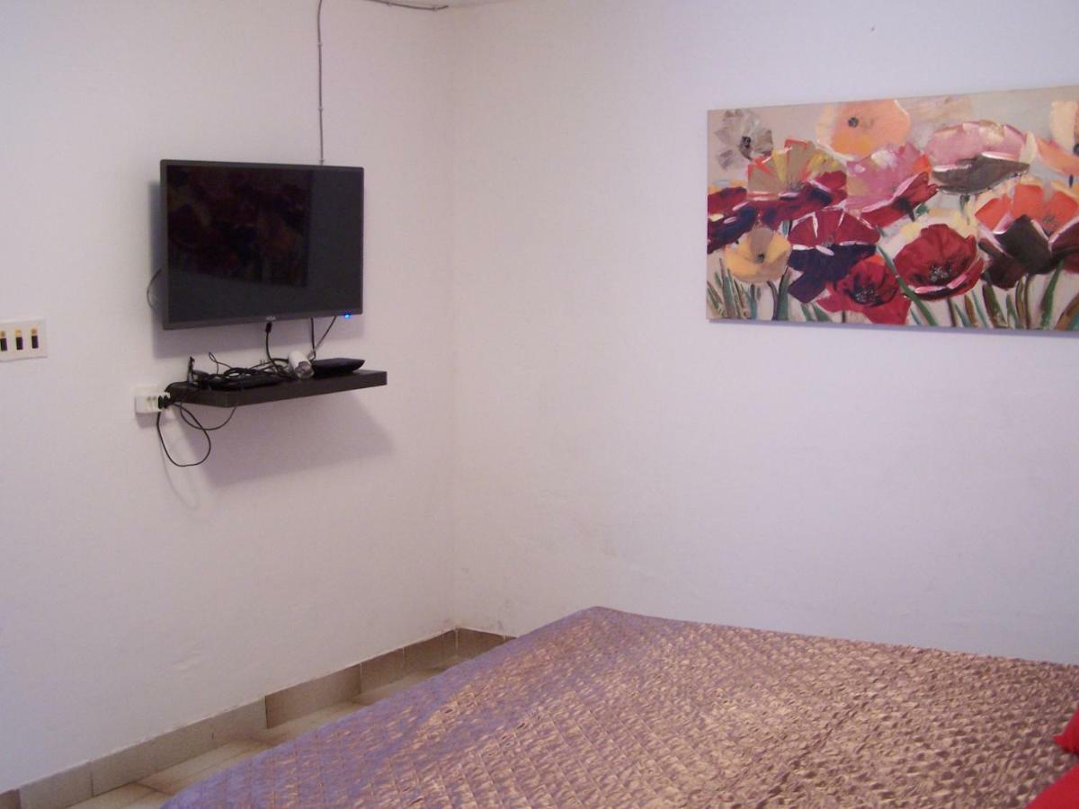 Apartments Sestan Новаля Екстериор снимка